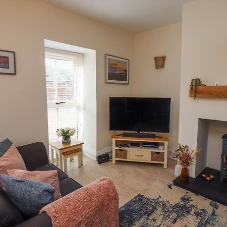 Charlotte'S Cottage Seahouses Extérieur photo