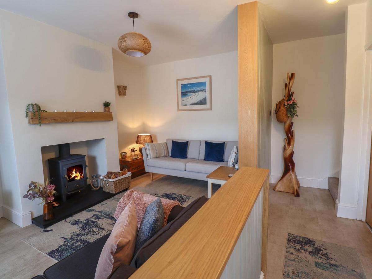 Charlotte'S Cottage Seahouses Extérieur photo